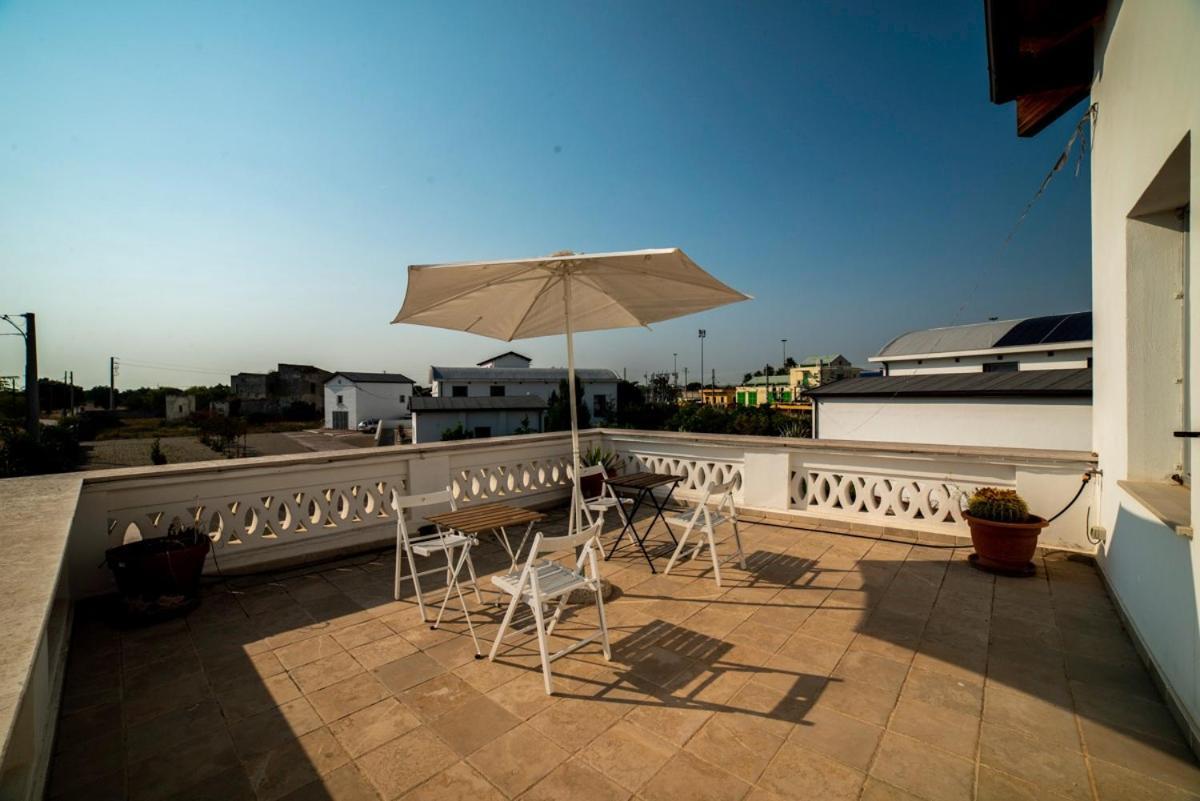 Speciale Tarshito'S Home - Atrium And Terrace บารี ภายนอก รูปภาพ