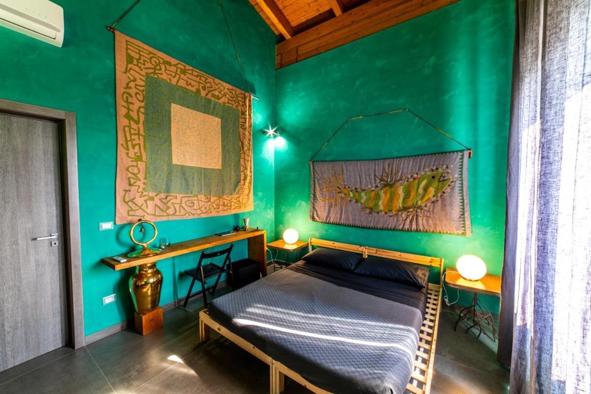 Speciale Tarshito'S Home - Atrium And Terrace บารี ภายนอก รูปภาพ